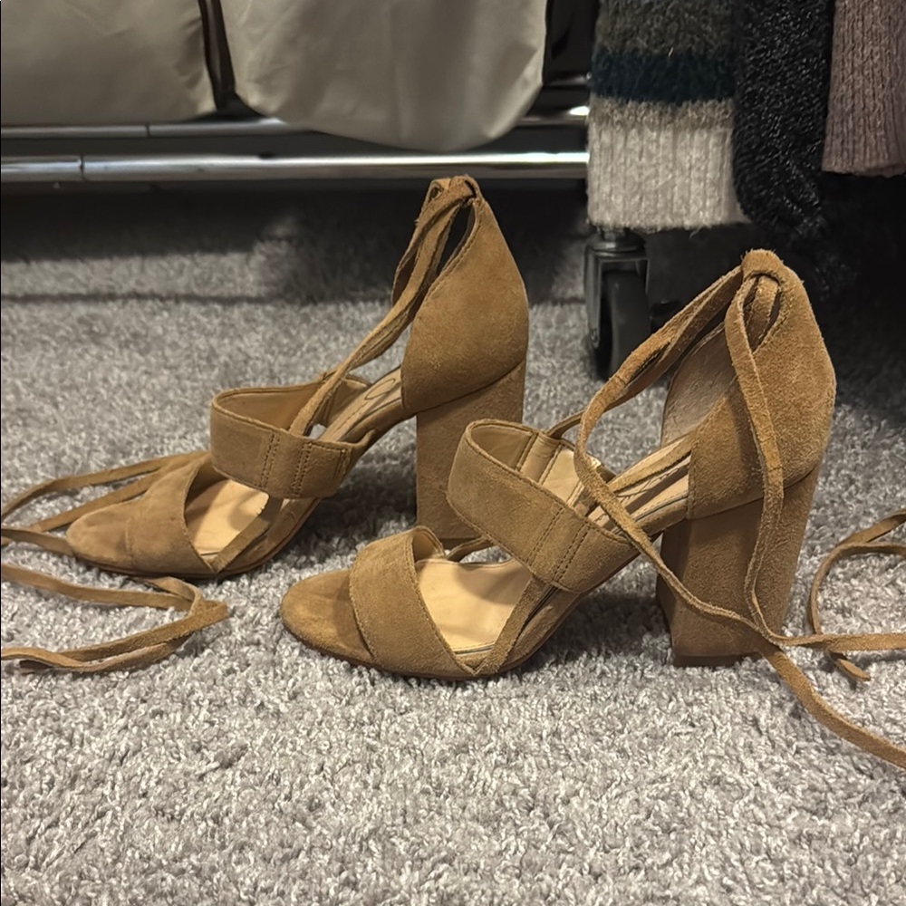 Jessica Simpson Suede Tan Wrap Block Heels
